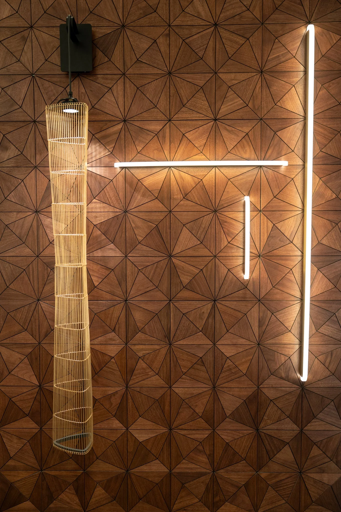 Dekoratives Holz-Wandpaneel | Nolan - Brown | 60×60 cm | Nussbaum - Image 4